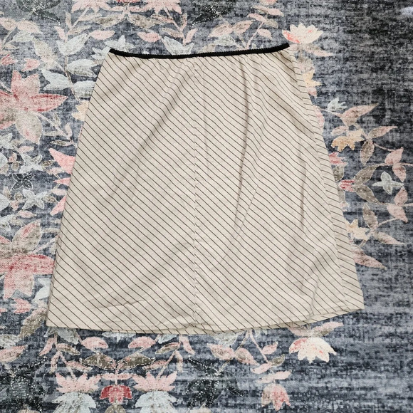 Jonathan Martin Cream A-Line Knee-Length Skirt - Picture 5 of 8